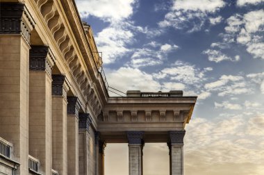 Novosibirsk opera Tiyatrosu mimari detay sütunlarının
