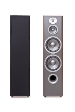 açık ve kapalı dinamikleri ile müzik sütunların açık atış