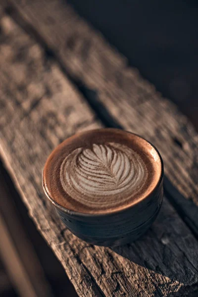 Selektive Fokus Tasse Heißen Latte Art Kaffee Fokus Auf Weiße — Stockfoto