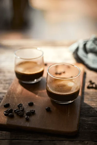 Tutup Dua Espresso Dalam Gelas Ditembak — Stok Foto