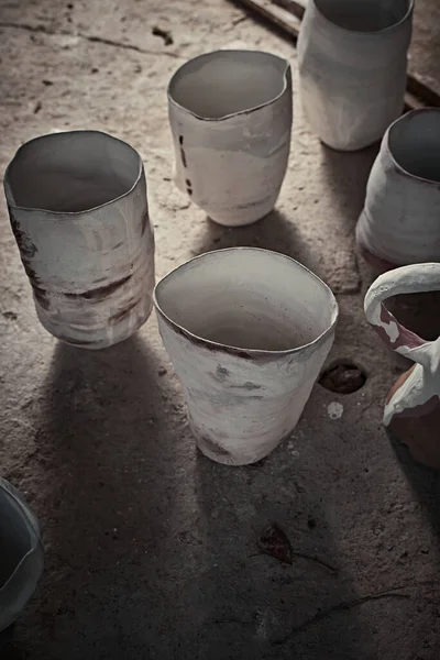 Handmade Ceramics Empty Craft Ceramic Cup Gray Backgroun — Stock Photo, Image