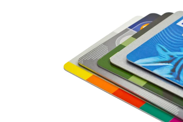 Sada barevných kreditních karet izolovaných na bílém pozadí, selectiv — Stock fotografie