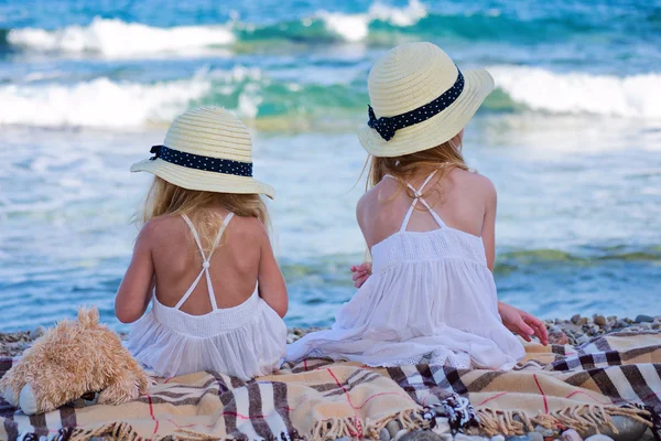 Girls in hats — Stock Photo, Image