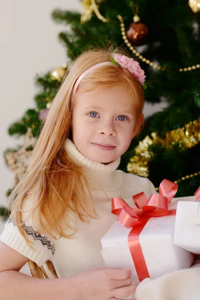 Caja de Navidad Fotos De Stock Sin Royalties Gratis