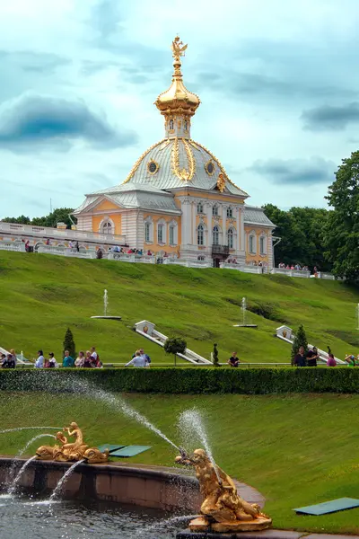 Palacio Peterhof —  Fotos de Stock