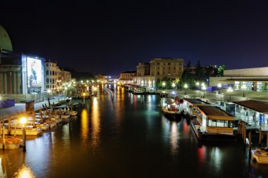 Geceleri Büyük Kanal, Venedik