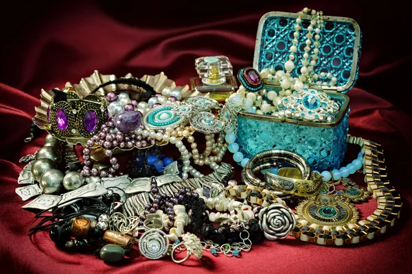 Women jewelry — Stock Photo, Image