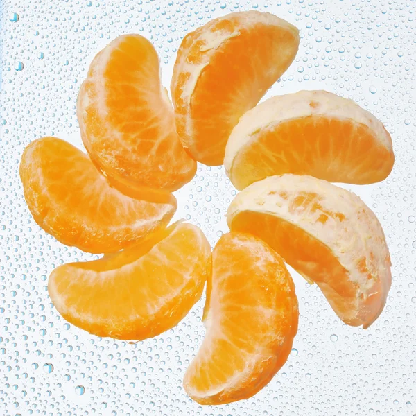Arancione fiore di frutta su sfondo goccia d'acqua — Foto Stock