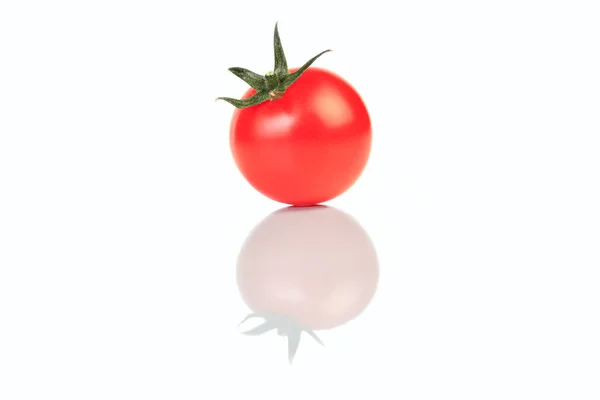 番茄在白色上 — 图库照片
