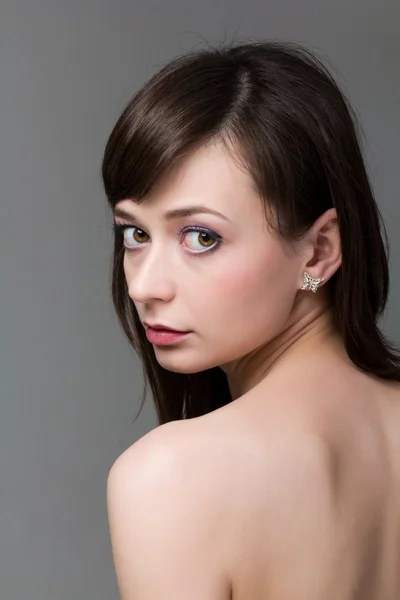 Closeup portrait of a beautiful female model — Stock Photo, Image