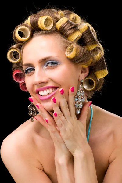 Mujer con rulos de pelo — Foto de Stock