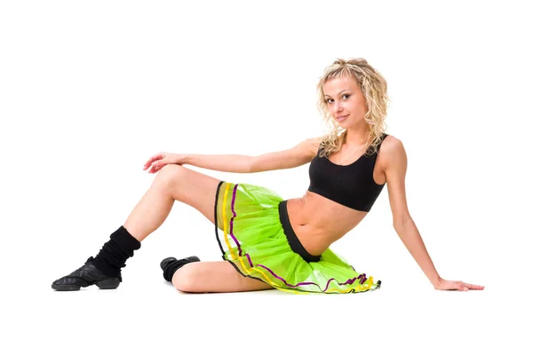 Fitnessfrau sitzt — Stockfoto