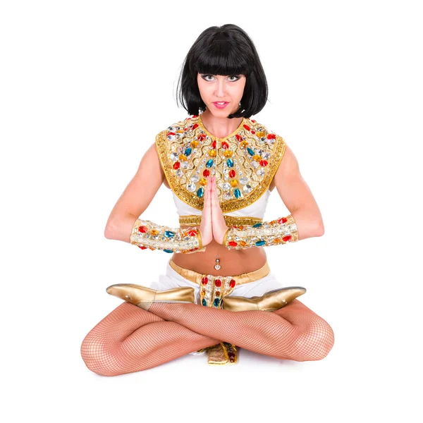 Yoga woman wearing a egyptian costume. — Stock Photo, Image