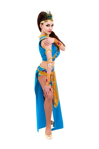 Fáraó nő visel egy egyiptomi ruha tánc. — Stock Fotó