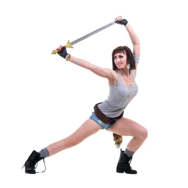 Ung krigare kvinna anläggning svärd — Stockfoto