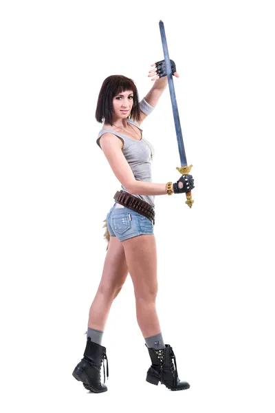 Giovane guerriera con la spada in mano — Foto Stock