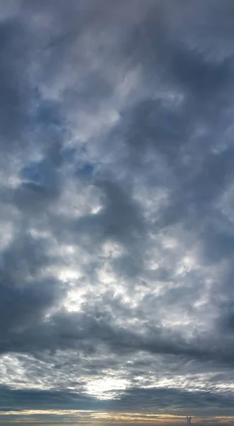 Fantastyczne miękkie chmury, panorama nieba — Zdjęcie stockowe