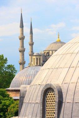 İstanbul Mavi Cami Ayasofya ile Ayasofya kubbe ön planda