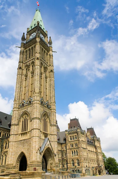 캐나다 의회 건물 타워, 오타와, 캐나다 — 스톡 사진