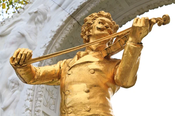 Viyana stadtpark Johann strauss heykeli