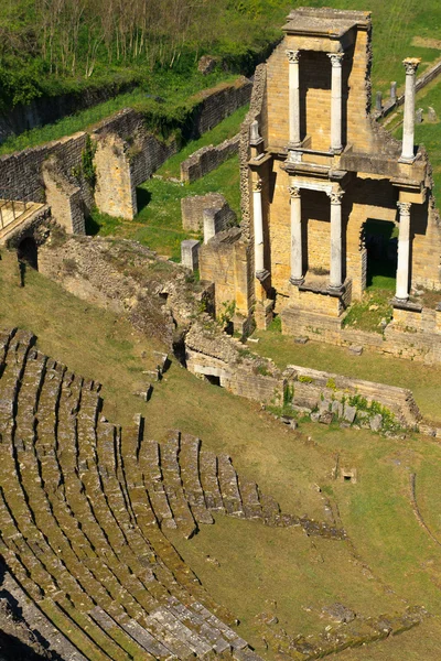 Restos do Anfiteatro Romano em Volterra, Toscana, Itália — Fotografia de Stock