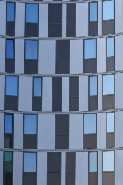 Modern glas facade of office tower — Stock Photo, Image