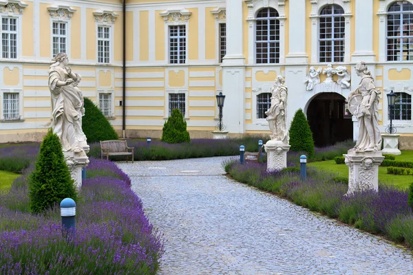 Ingang naar altenburg barokke abdij, Neder-Oostenrijk — Stockfoto