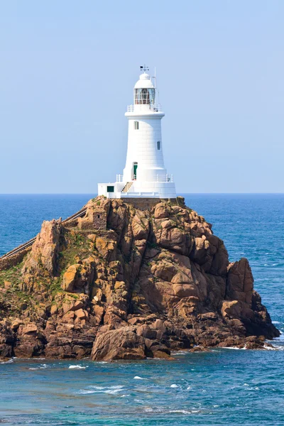 Corbiere latarni, jersey, channel islands — Zdjęcie stockowe