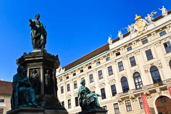 Vídeňský Hofburg Palace - vnitřní náměstí (Innerer Burghof) — Stock fotografie