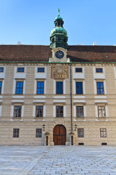 Wiedeńskiego Pałacu Hofburg - wewnętrzne placu (Innerer Burghof) — Zdjęcie stockowe