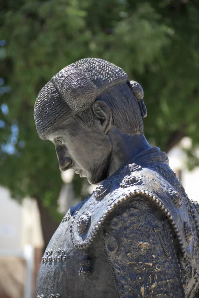 Nimeno ii 彫像 （有名なマタドール torero)、ニーム、フランス — ストック写真