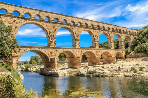 Pont du gard, Nîmes, provence, Frankrijk — Stockfoto