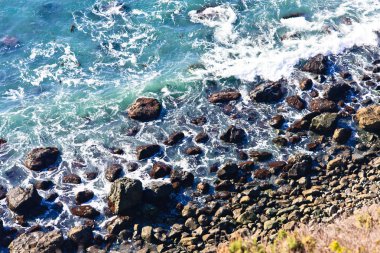 California sahil yakınındaki san simeon