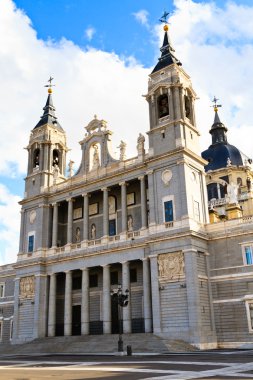 Almudena Katedrali, Madrid, İspanya