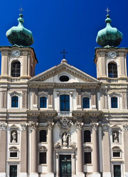 Gorizia, Itálie - kostel ignazius z Loyoly — Stock fotografie