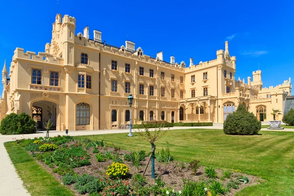 Lednice paleis en de tuinen, unesco wereld erfgoed site, Tsjechische re — Stockfoto