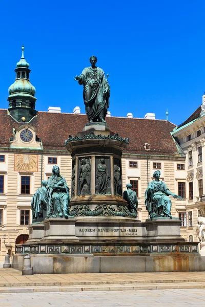 Vienna Hofburg Imperial Palace Inner Courtyard with Status of Em — Stock Photo, Image