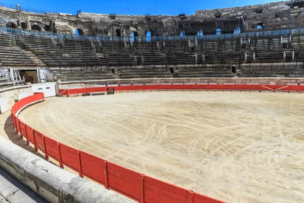 Byka walki arena Nîmes (amfiteatr rzymski), Francja — Zdjęcie stockowe