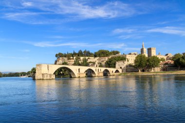 Papalar Sarayı, pont-saint-beenezet, provence Avignon Köprüsü,