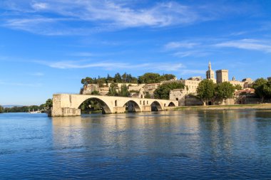Avignon Bridge with Popes Palace, Pont Saint-Beenezet, Provence, clipart