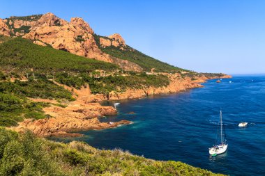 Fransız Riviera cannes, fr yakınındaki güzel doğal manzaralı sahil şeridi