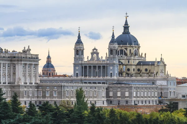 Almudena Katedrali, Madrid, İspanya — Stok fotoğraf