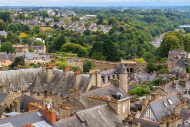 Dinan eski şehrin panoramik, brittany, Fransa