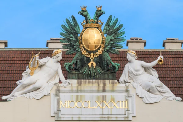 Vienna, Oostenrijk - eagle op Keizerlijk Paleis — Stockfoto