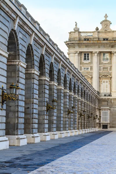 Μαδρίτη βασιλικό παλάτι, θέα στην αυλή, Ισπανία — Φωτογραφία Αρχείου