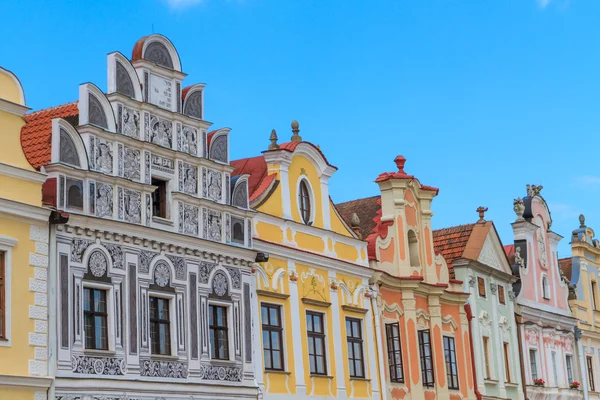 Facciata di case rinascimentali a Telc, Repubblica Ceca (a UNESCO w — Foto Stock