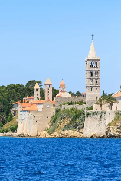 Kroatische Insel rab, Blick auf Stadt und Befestigungsanlagen, Kroatien — Stockfoto