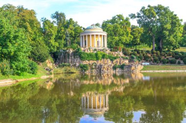 esterhazy Park palace, leopoldina Tapınağı
