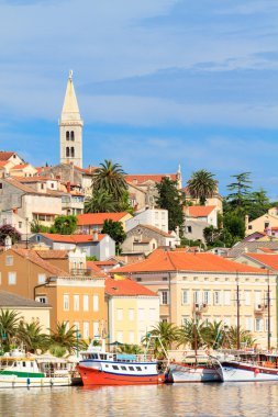 mali losinj waterfront ve harbor Island losinj, Dalmaçya, c
