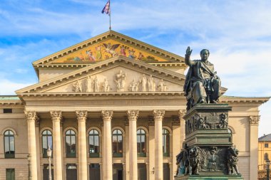 Münih, Bavyera Devlet Operası, bayerische staatsoper, Almanya